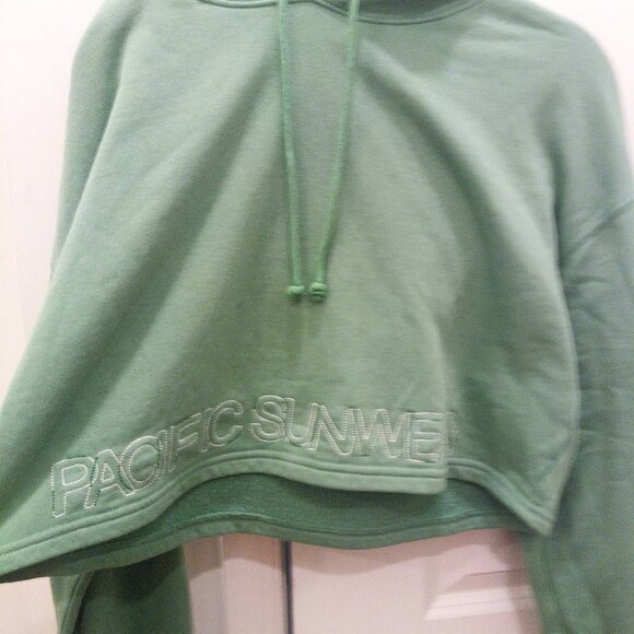 pacsun california cropped green sweatshirt - Picture 3 of 3
